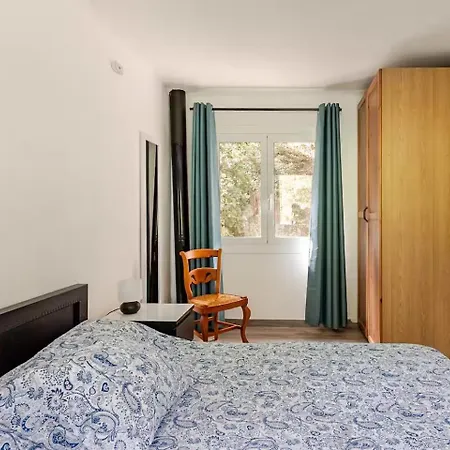 Forest House With Pool & Shared Garden Casa de vacances Molins de Rei
