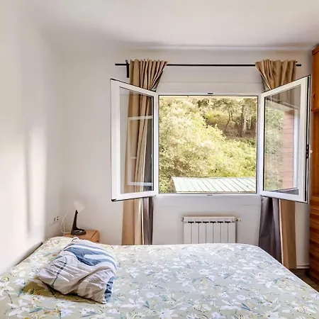 Forest House With Pool & Shared Garden