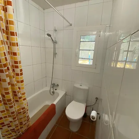 Forest House With Pool & Shared Garden Molins de Rei