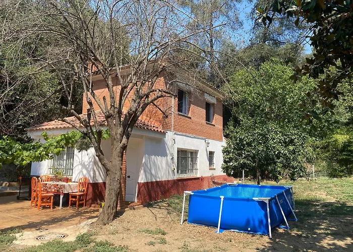 House With Pool & Shared Garden 度假居 莫林斯-德雷伊
